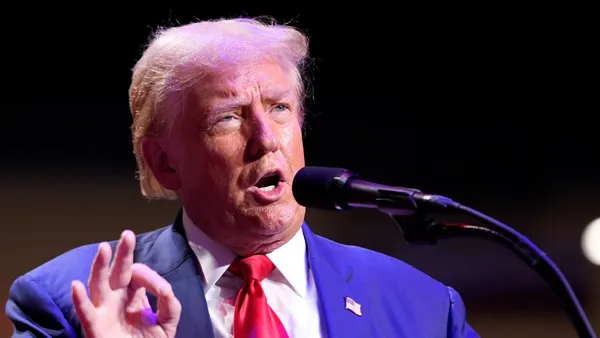 చైనాను వదిలేసి భారత్ ను టార్గెట్ చేస్తారా ? స్వదేశంలో ట్రంప్ కు షాకులు..!