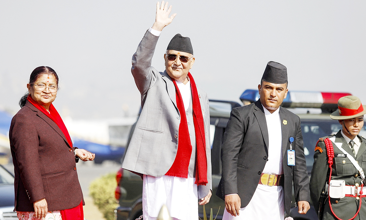 నేపాల్లో రాజకీయ సంక్షోభం.. దుబాయ్ పారిపోతున్న ప్రధాని ఓలీ?